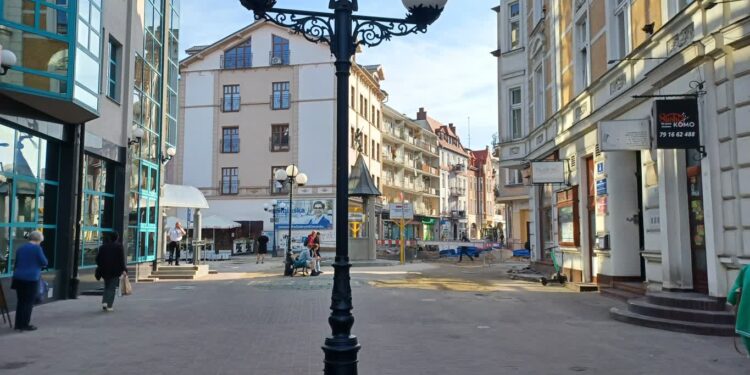 Co złego było w lampach na deptaku?