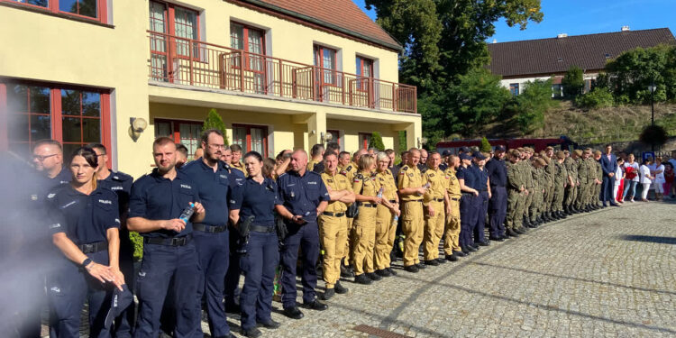 Zjednoczeni krwią. Mundurowi oddają najcenniejszy dar w Łagowie [ZDJĘCIA]
