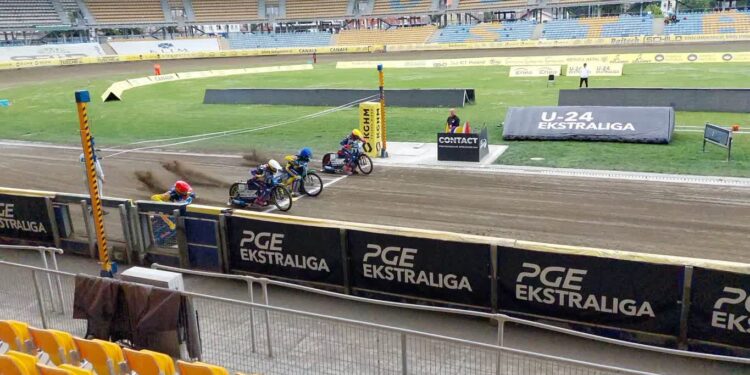 Stal z połową składu druga w Toruniu