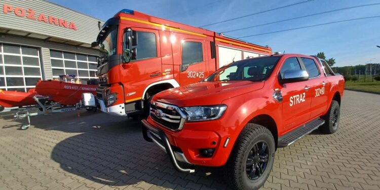 Straż pożarna ma nowe pojazdy