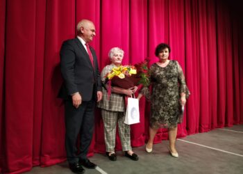 Uroczyste obchody Międzynarodowego Dnia Pielęgniarki i Dnia Położnej w Teatrze