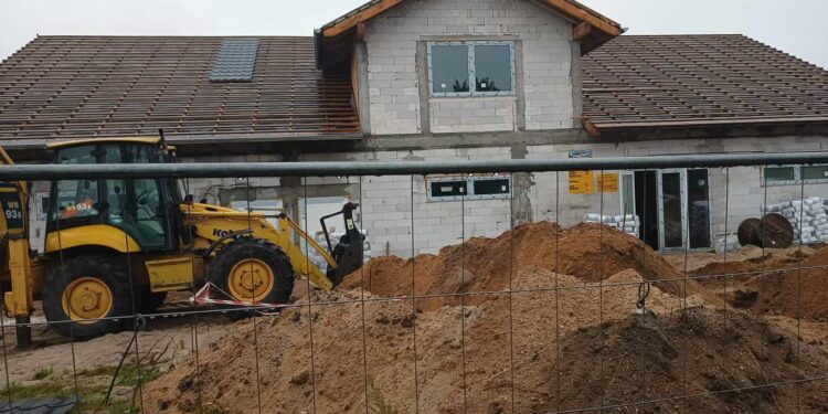 Trwa budowa Centrum Kultury Górali Bukowińskich w Brzeźnicy
