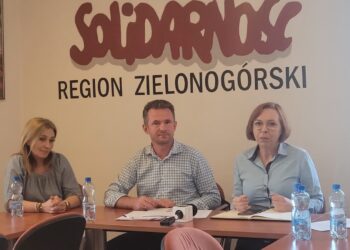 Solidarność publikuje wyniki ankiety. Marszałek zupełnie je lekceważy