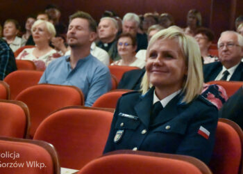 Gorzowscy policjanci z medalem Przyjaciela Hospicjum