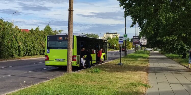 Rozkopany przystanek MZK na Piłsudskiego w Gorzowie