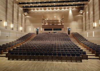 Nowe fotele w gorzowskiej filharmonii