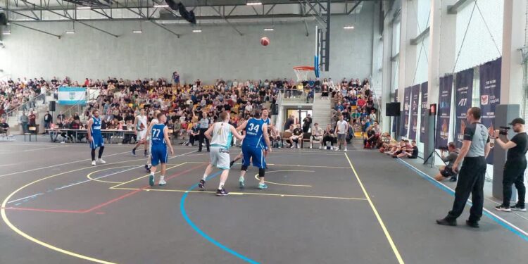 Medalista mistrzostw świata zagra przeciwko Kangoo Basket