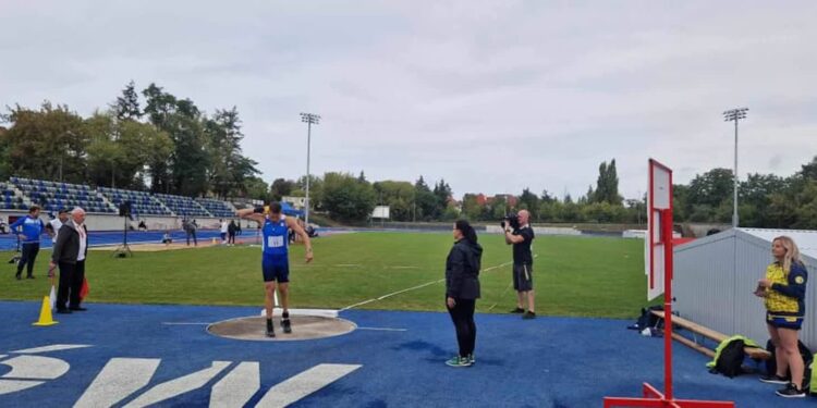 Takiego medalu Maciej Lepiato jeszcze nie miał