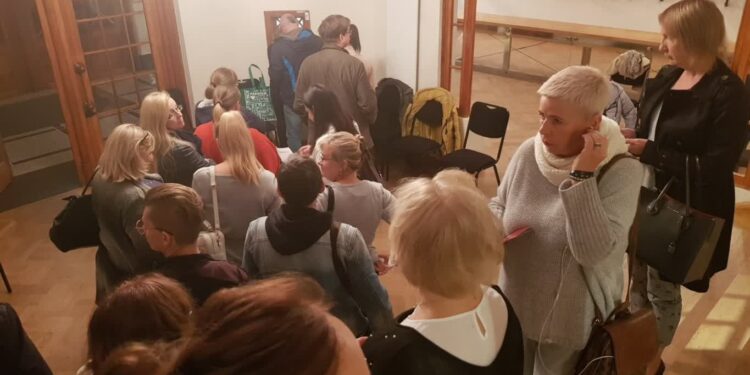 Jutro sprzedaż tylko w kasie