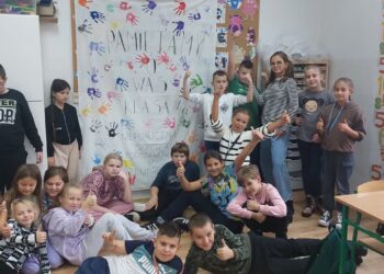 Uczniowie z Lubska dla polskich żołnierzy z Libanu