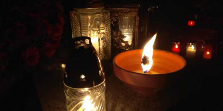 Dzień Wszystkich Świętych powinien być dla nas radosnym czasem