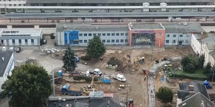 Dwa tory wzdłuż Jancarza