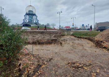 Co skrywa ziemia przy Spichlerzu