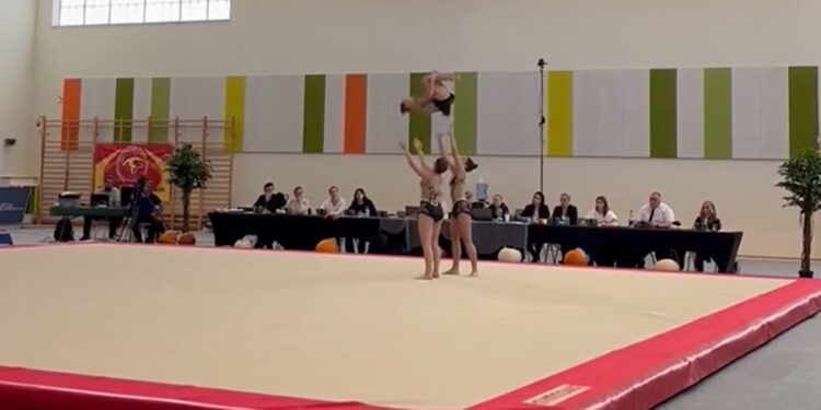 Srebrne akrobatki AZS AWF