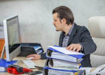 Ręczne przepisywanie dokumentów to przeszłość. Sprawdź systemy OCR