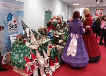 Kiermasz świąteczny w LUW