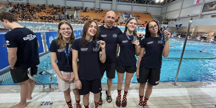 Trzy medale gorzowskich pływaczek w Poznaniu