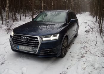 Strażnicy graniczni po pościgu odzyskali audi SQ7 warte 250 tys. zł