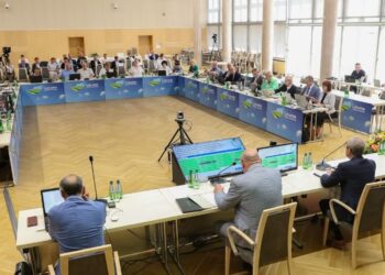 Radni sejmiku przyjęli budżet. Po długim wakacie wybrano też wicemarszałka