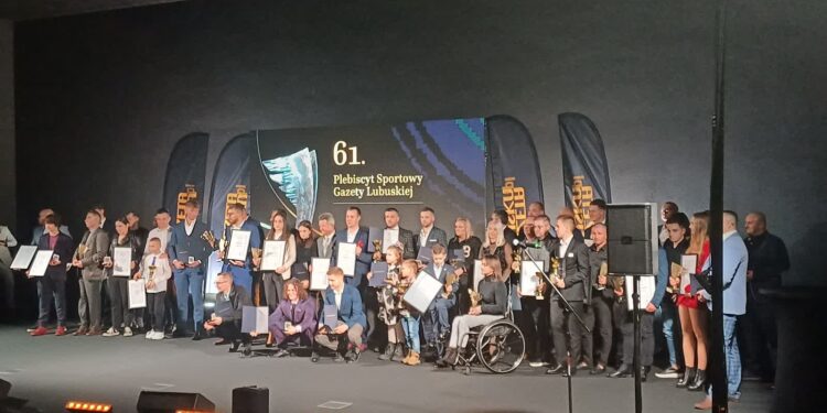 Ostatnia Prosta: koszykówka, piłka ręczna, plebiscyt Gazety Lubuskiej