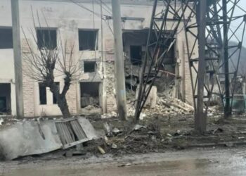 Rosjanie ponownie zabijają cywilów w obwodzie chersońskim; zaatakowali miasteczko modułowe dla uchodźców