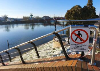 Warta na granicy stanu ostrzegawczego