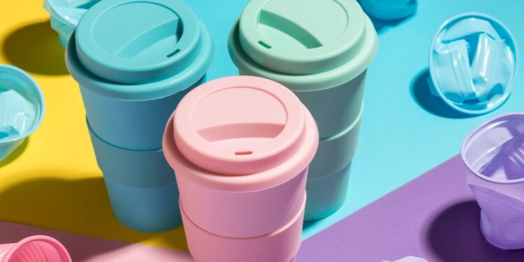 Wchodzą w życie opłaty za jednorazowy plastik