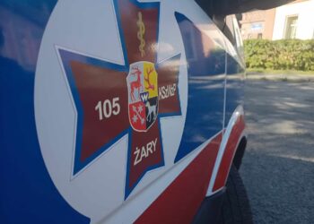 Dwa nowe ambulanse dla żarskiego szpitala
