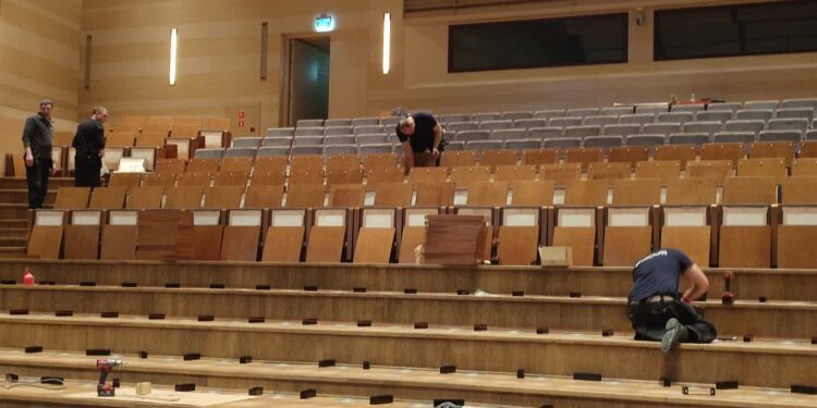 Nowe fotele w filharmonii
