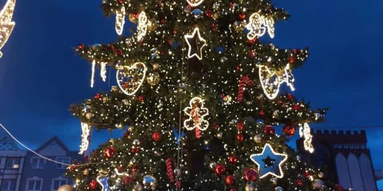 Ostatni tydzień ze świątecznym oświetleniem