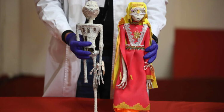 Naukowcy zbadali „mumie kosmitów”