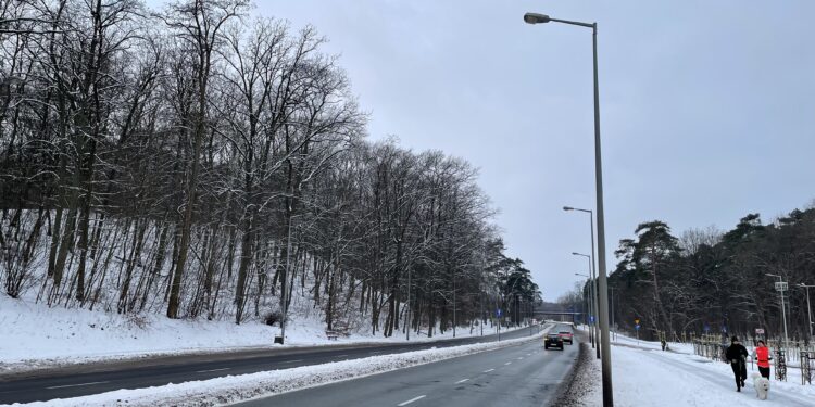 Lampy na Słowiańskiej do wymiany