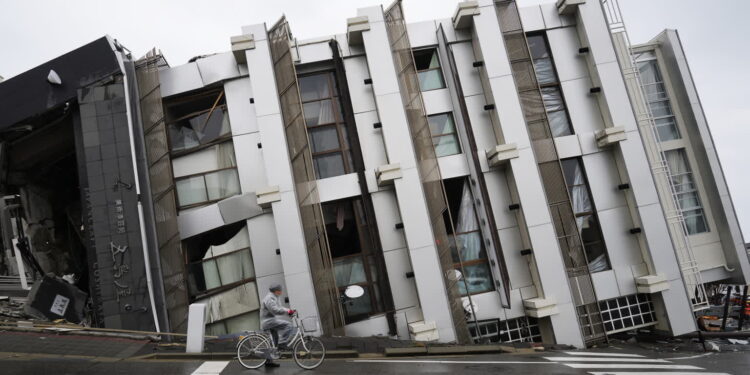 Śmiertelny bilans ofiar trzęsienia ziemi w Japonii rośnie