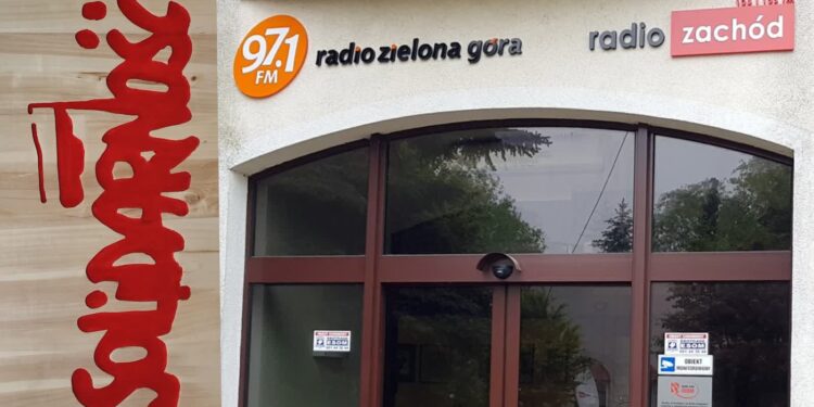 Protest przed rozgłośnią Radia Zachód