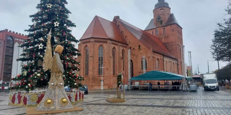 Powstaje scena na 6 stycznia. Staną na niej prawdziwie królewskie osobowości