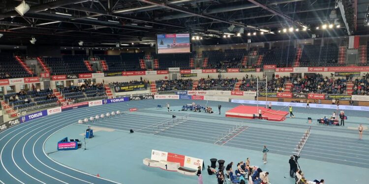 AZS AWF zaczął halowe starty. Dobry debiut Kai Wesołowskiej