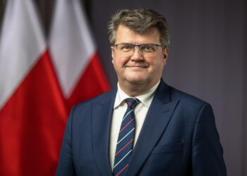 Klęska Hołowni w Sądzie Najwyższym. Maciej Wąsik nadal jest posłem
