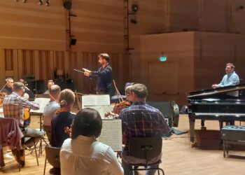 Zamiast dyrygenta informatyk. Niezwykła próba w Filharmonii Gorzowskiej