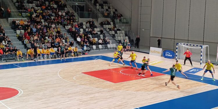 Dobry mecz Stali z liderem, ale koniec końców przegrany