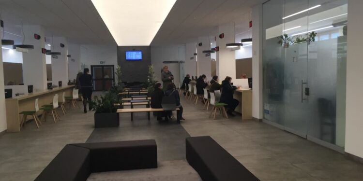 Mała rewolucja w urzędzie. Dokumenty „śmigają” między urzędnikami