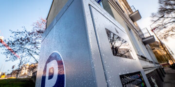 Radni komentują pomysł aplikacji do parkowania