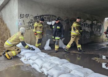 Zamknięto wjazd na nadwarciańskie działki od strony ul. Warszawskiej