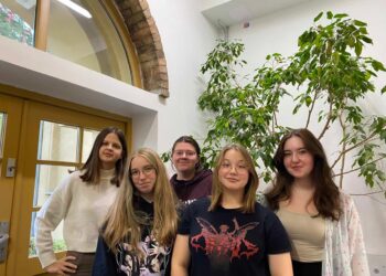 Projekt „prześpijMy się”. Uczennice IV LO w Gorzowie mówią o zaletach dobrego snu