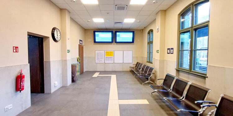 Kolejne dwa dworce w lubuskim otwarte dla pasażerów