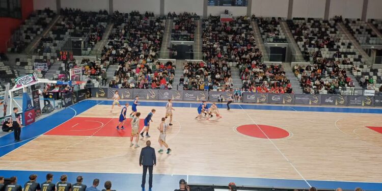 Młodzież z Wrocławia postawiła się „Kangurom”