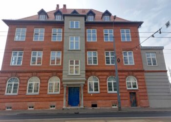 Weszliśmy do przyszłego internatu. Uczniowie CEZiBu będą mieć tam komfortowe warunki