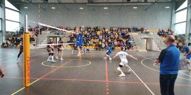 Młodzież w Gdańska za słaba na AI Stilon