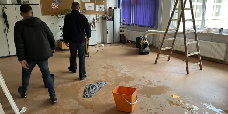 SP nr 13 zalana – lekcje odwołane