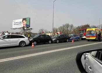 Zderzenie czterech aut na Moście Lubuskim