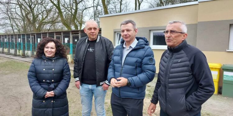 Radni zapowiadają rozbudowę pawilonu w schronisku